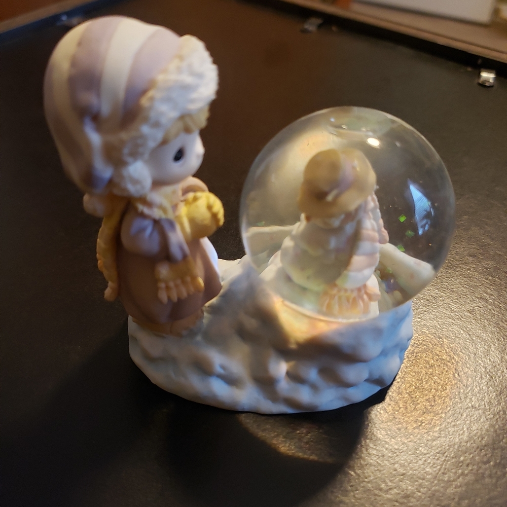 Vintage Precious Moments 1998 Water Globe